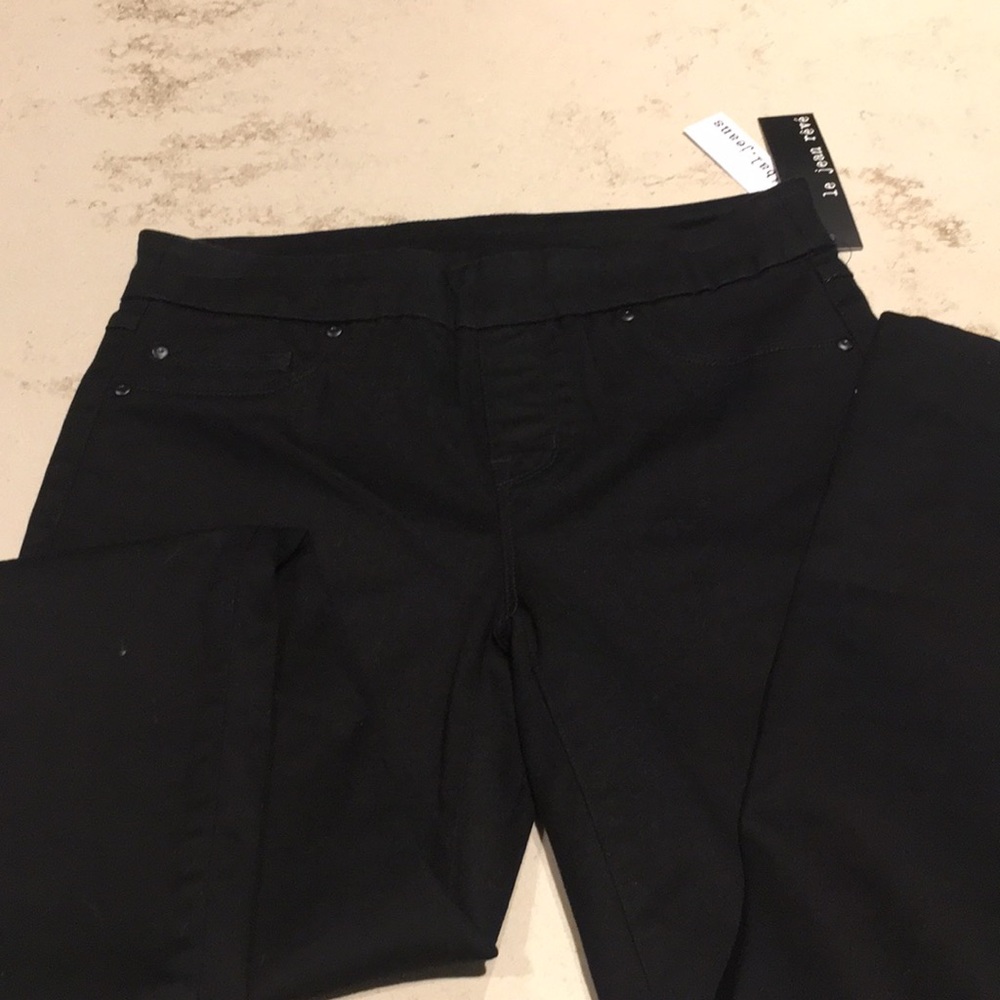 Tribal jeans. Black. 6. Tag attached. Never worn.